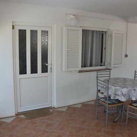 Apartmani Novosel Šilo Kültér fotó