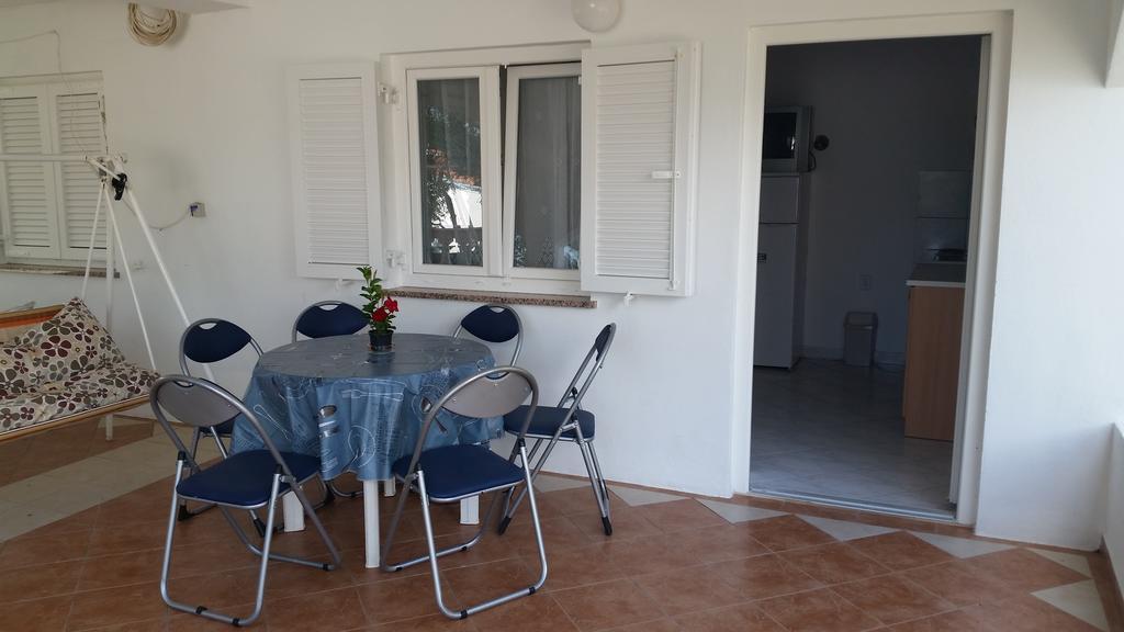 Apartmani Novosel Šilo Kültér fotó