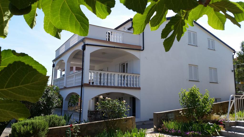Apartmani Novosel Šilo Kültér fotó