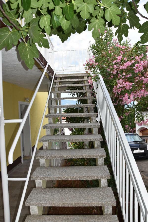 Apartmani Novosel Šilo Kültér fotó