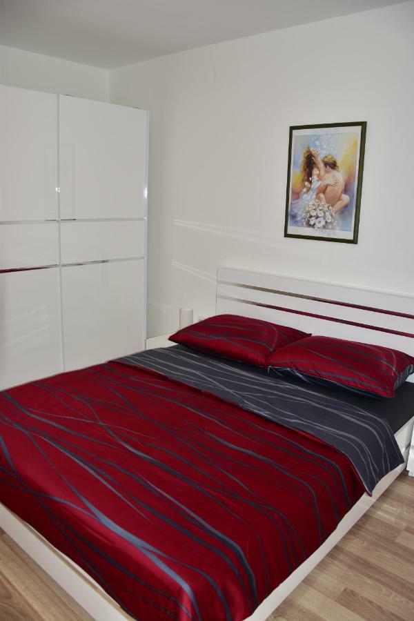 Apartmani Novosel Šilo Kültér fotó