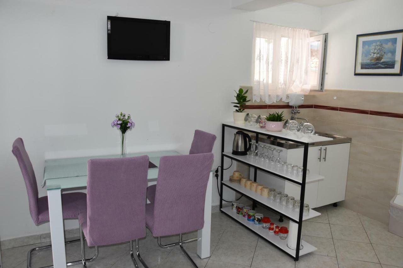 Apartmani Novosel Šilo Kültér fotó